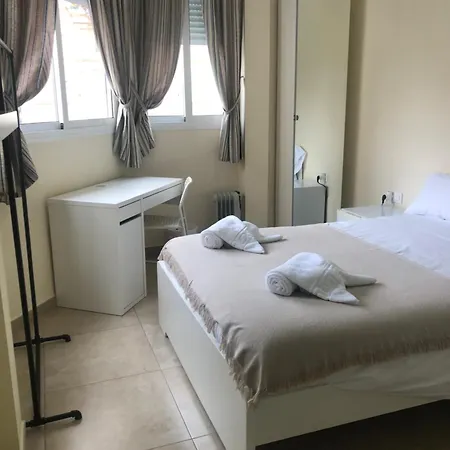 Invecar Holding Homestay *